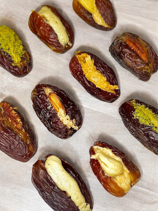 Stuffed Mejdool تمر مجدول محشى (21 pieces)
