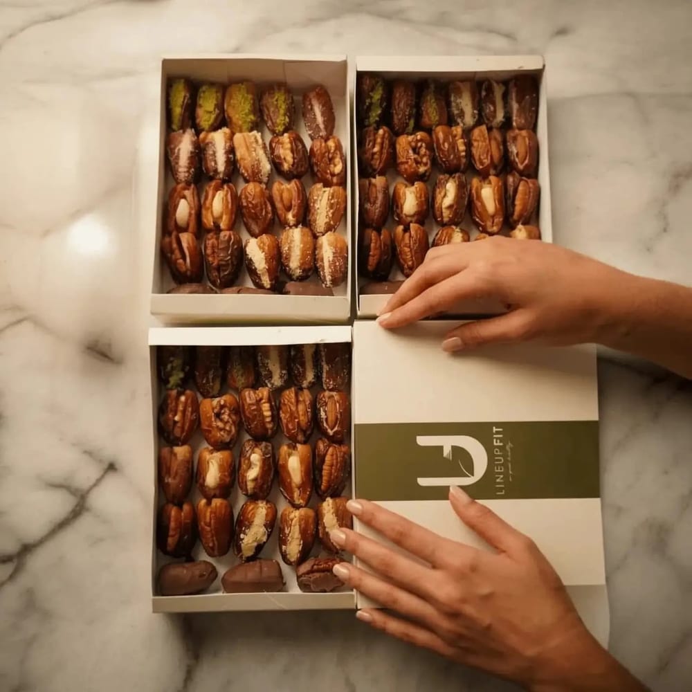 Stuffed Mejdool تمر مجدول محشى (25 pieces) - lineupfit